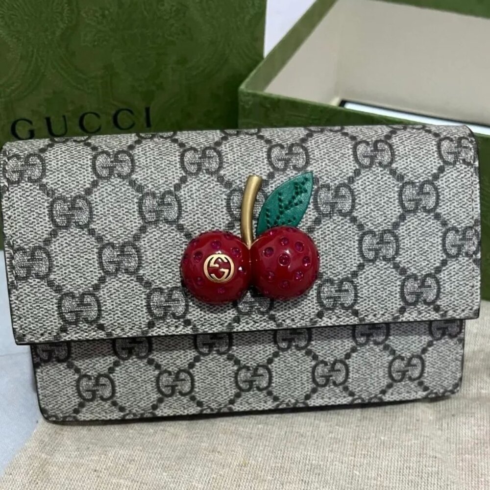 Cherry Accent GG Pattern Wallet Beige Monogram Style Compact Trifold Wallet